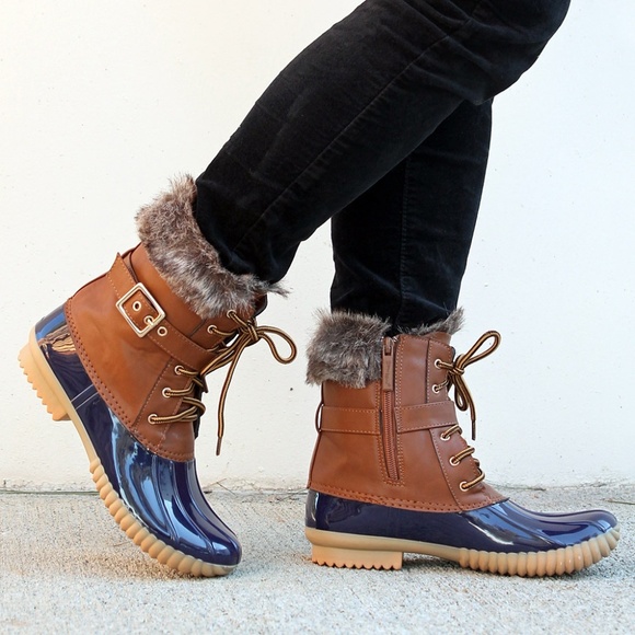 Nature Breeze Shoes - Duck-01 Faux Shearling Lace Up Women's Duck Boots